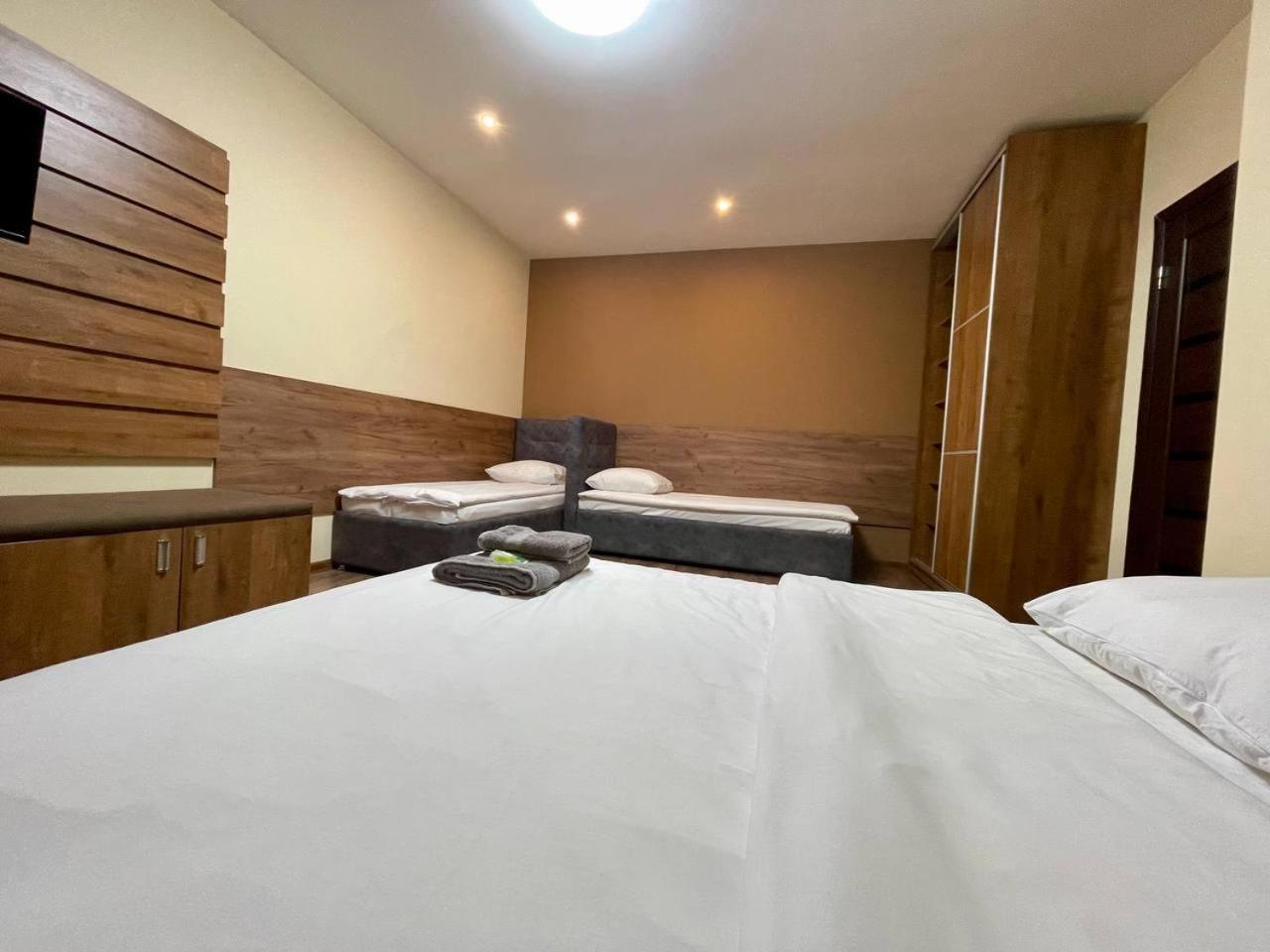 Apartments In Uzhgorod For You. Экстерьер фото